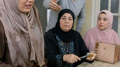 ألقى زوجى كوب الشاى
