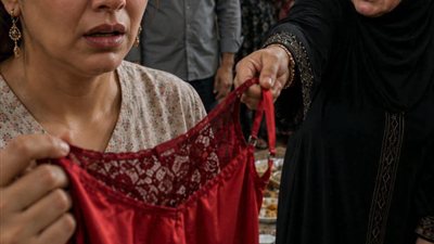 هديه حماتى لزهرة 